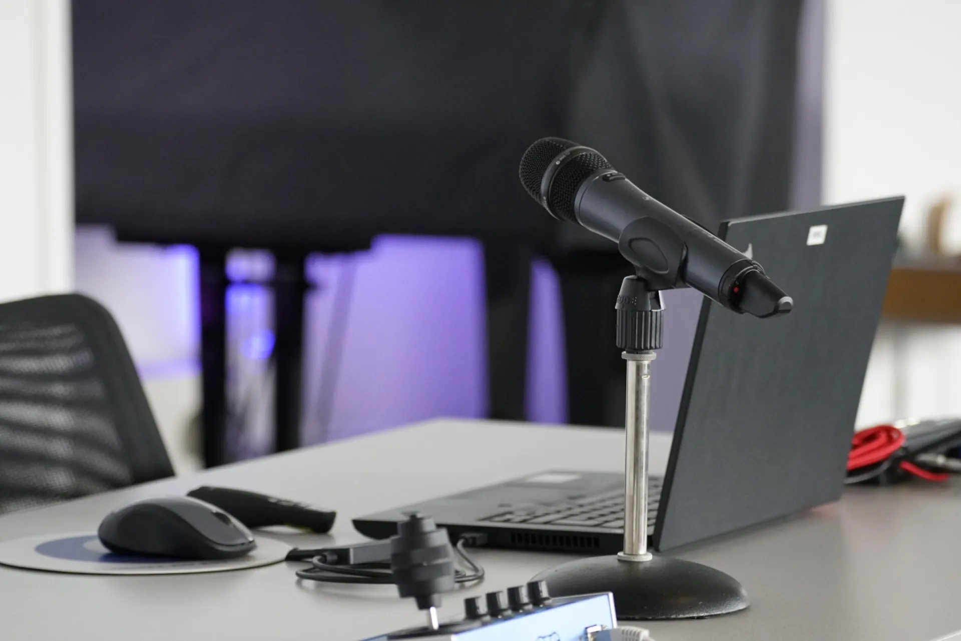 Conference Audio and Wireless Mics Conference Audio and Wireless Mics